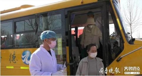 模擬開學！德州尚德小學開展疫情防控校車應急演練