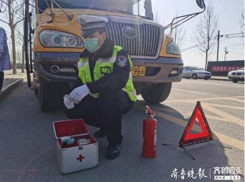 模擬開學！德州尚德小學開展疫情防控校車應急演練